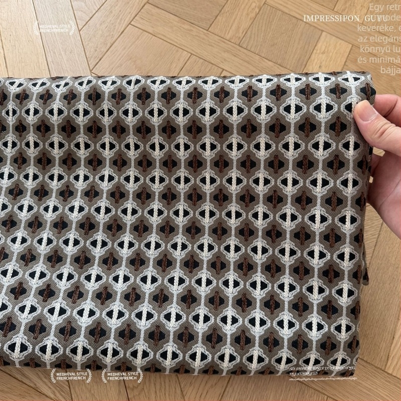 Francia stílusú Chenille Jacquard függöny geometriai mintával, árnyékolás 71-90%, poliészter