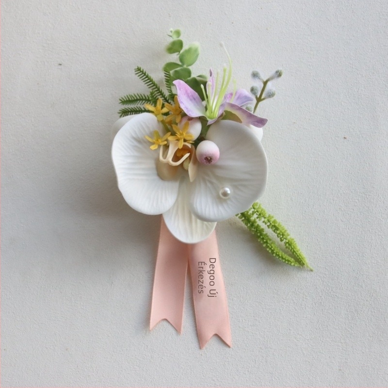 Esküvői csuklókoszorú szatén virágokkal, Calla Lily — ajándék osztálytársnak