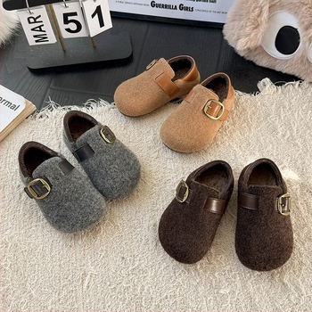 Uniszex koreai stílusú gyerek cipő, műbőr felső, Velcro zárás, fleece belső, 4–12 éveseknek