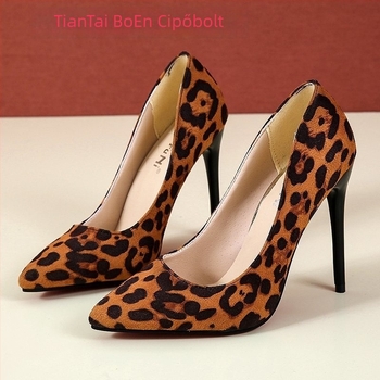 Női Slip-On leopard mintás velúr cipő, ultra magas sarok, hegyes orr