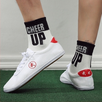 Harcművészeti cipő vászon felsőrésszel és marhatenon talppal – csúszásmentes, könnyű és lélegző, elöl záródó