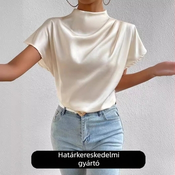 Szatén felületű kereknyakú rövid ujjú póló, egyszínű, 95% poliészter, laza szabás