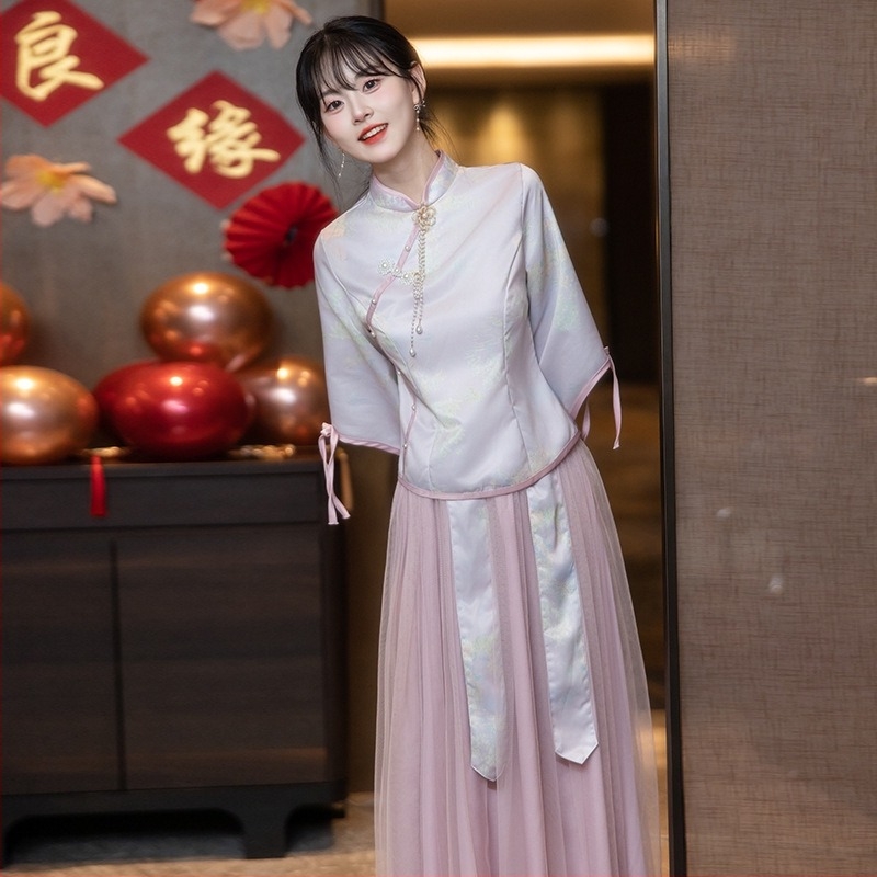 UNMUN koszorúslány ruha — A-vonal, egy váll, hosszú szoknya, Chenille anyag Spandexszel, Tavasz 2025