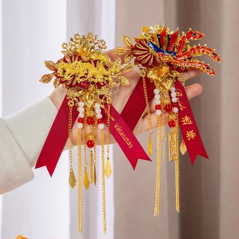 Esküvői mellvirág sárkány és főnix, kínai stílus, anyag: szalag, gépi kivitelezés, esküvőre, teljes családi készlet