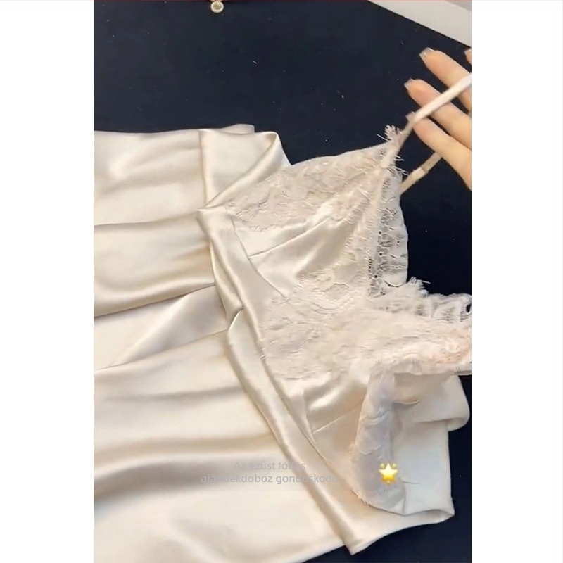 Koreai stílusú női slip dress, ujjatlan, V-nyakú kivágás, 100% poliészter, közepes súlyú anyag, rövid fazon
