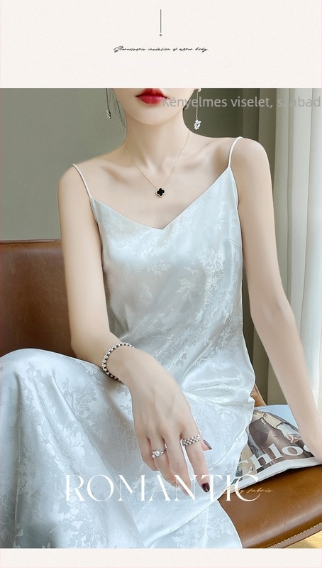 Acetát Jacquard anyagból készült midi slip ruha, 3D mintázat, V-nyakú, ujjatlan, magas derékkal