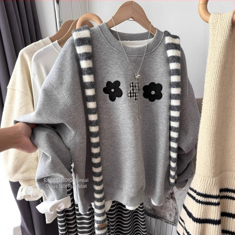 Női kapucnis fleece pulóver, laza szabás, középmélt hosszúságú, hosszú ujjú, geometriai mintázat, poliészter 95%+