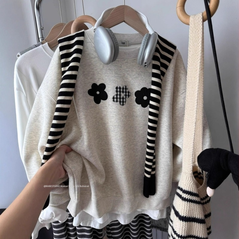 Női kapucnis fleece pulóver, laza szabás, középmélt hosszúságú, hosszú ujjú, geometriai mintázat, poliészter 95%+