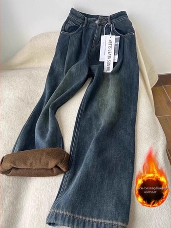 Farmernadrág denim anyagból fleece-béléssel, magas derék, egyenes szabás széles lábbal, padlóig érő, téli kollekció 2025