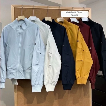 Női ujj nélküli baseball dzseki, chenille anyag, 50–70% spandex, álló gallér, hossz 50–65 cm