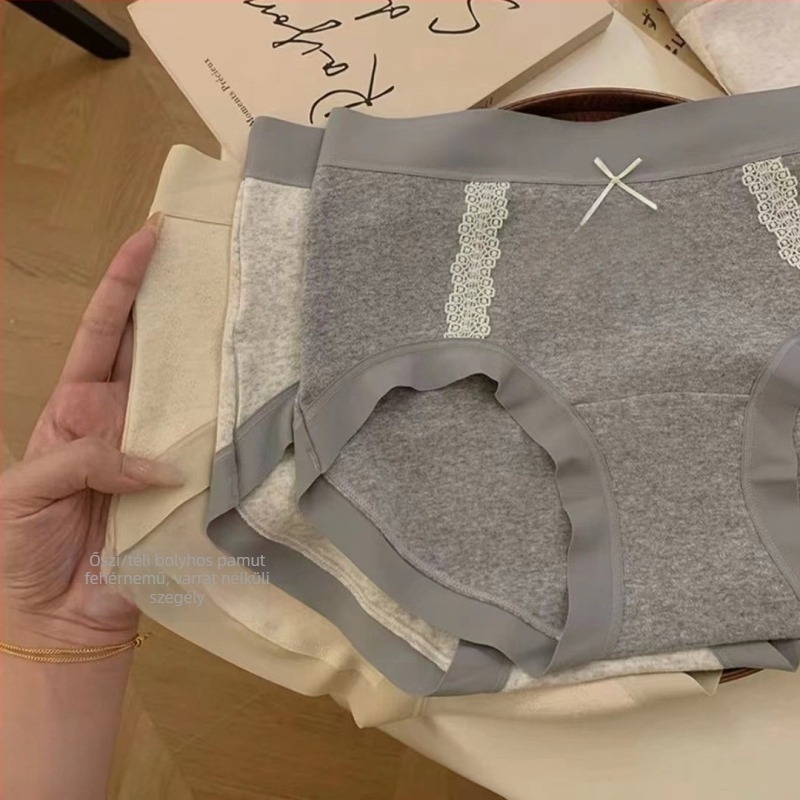 Női pamut alsónemű - 95-100% pamut, középmagas derék, kötött anyag, ágyéki bélés 100% pamut, egyszínű mintázat