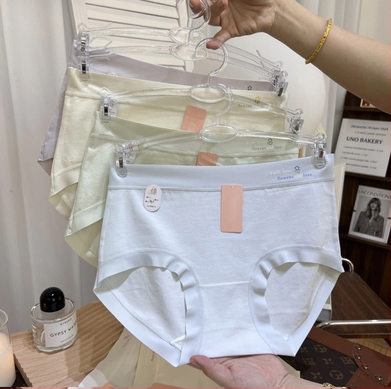 Női pamut alsónemű Mulberry Silk ágyékkal, antibakteriális, középső derék, légáteresztő