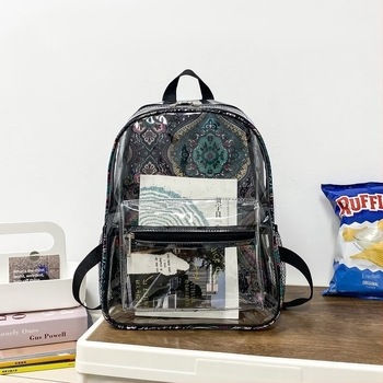 PVC hátizsák vízálló, cipzáras zárás, laptop zseb, poliészter bélés, utcai stílus