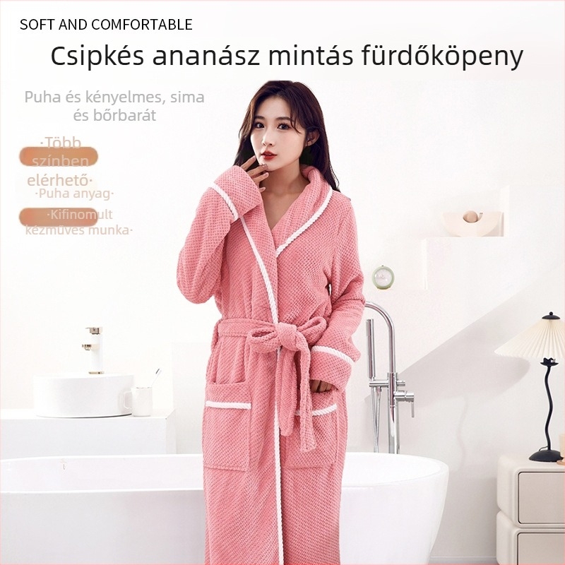 Fürdőköpeny csipkés ananászos kockás mintázatú, hosszú ujjú, fleece poliészterből, 90% poliészter