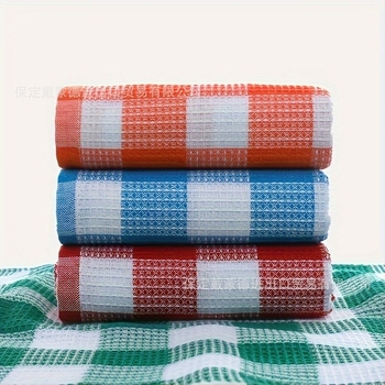 100% pamutból készült waffle-szövésű konyharuha, kockás mintával, nedvszívó az edények és tálak szárazításához