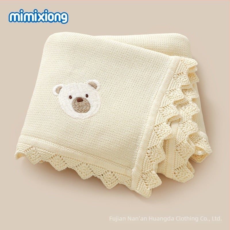 Mimi Bear márkájú pamut babatakaró, arcképes medve minta, tavasz–nyár–ősz ideális, 1–3 éveseknek