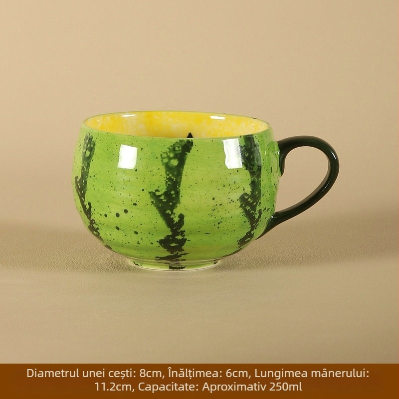 Ceașcă de cafea ceramică pictată manual cu mâner – motif pepene, decor sub glazură, stil proaspăt și drăguț