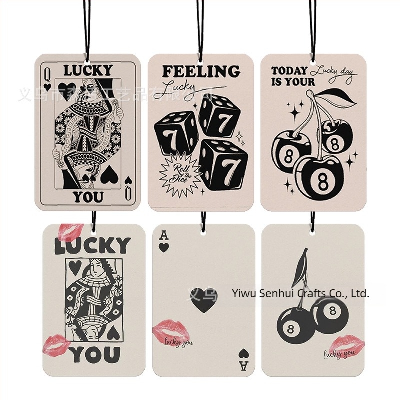 Set de 6 carduri poker cu dublă față pentru odorizant auto – accesoriu atârnător pentru interiorul mașinii și garderobă; Material: carton; Tehnici: gravură, imprimare, serigrafie, lustruire; Cod produs: X1142