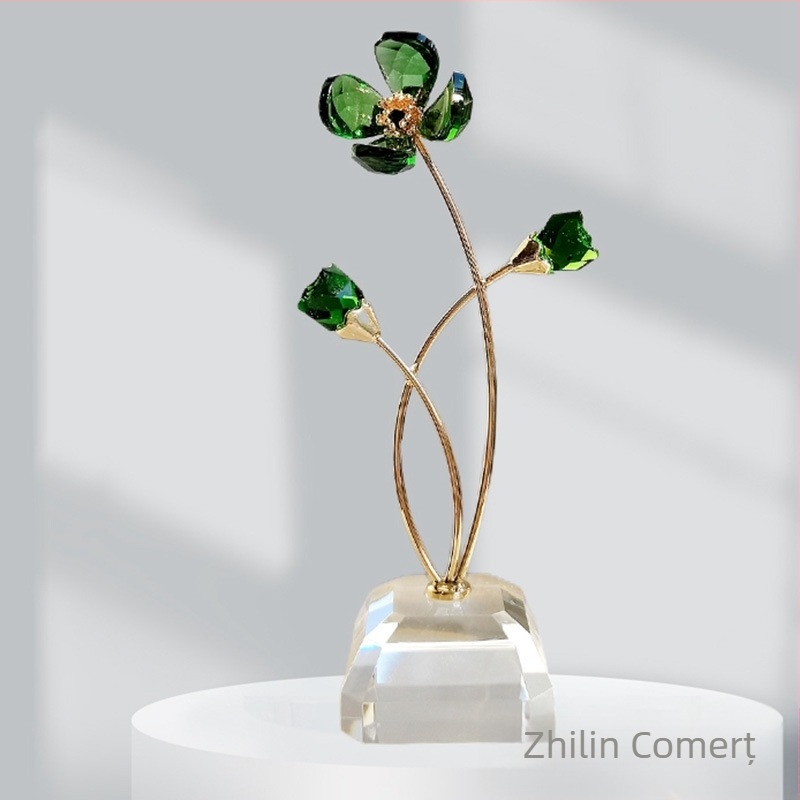 Trifoi cu patru foi – floare eternă din cristal pudrat, ornament vegetal în cutie cadou, stil modern minimalist