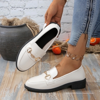 Loafers – stil minimalist, vârf rotund, PU partea superioară, toc mediu 3-5 cm, talpă din cauciuc