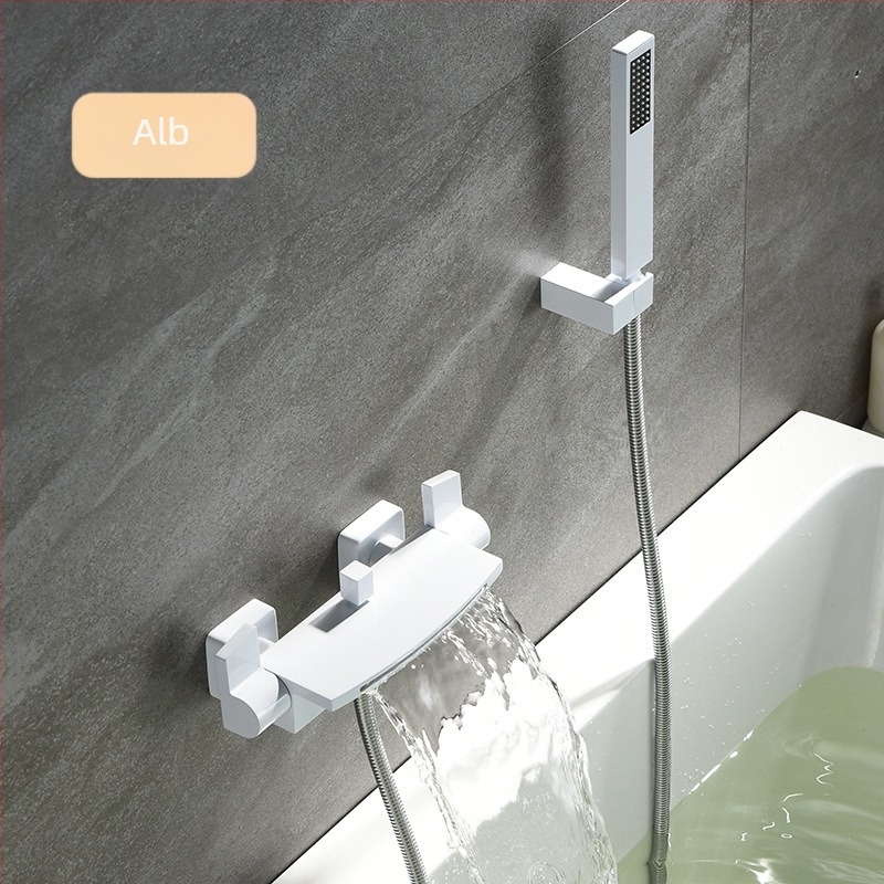 Set de duș din cupru, cascadă, montat pe perete, nucleu ceramic al ventilului, temperatură de funcționare 0–90°C