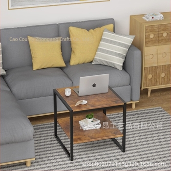 Măsuță de cafea cu top din lemn masiv și cadru metalic, colț pătrat, spațiu de depozitare, stil modern minimalist.