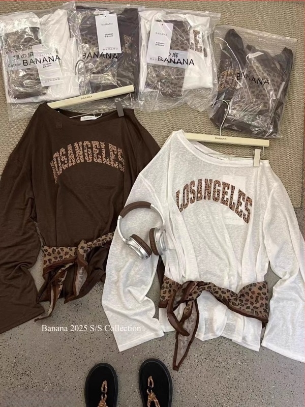 Tricou leopard și imprimare cu litere, decolteu la umeri, mâneci lungi, croială lejeră, lungime normală, poliester 90–95%, stil casual japonez-coreean