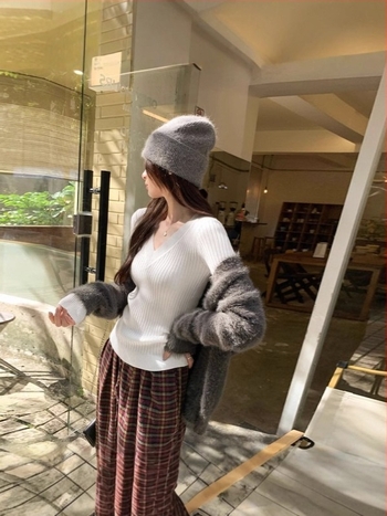 Pulover cu decolteu în V, mâneci lungi, tricot din fibre de viscoză, croială lejeră