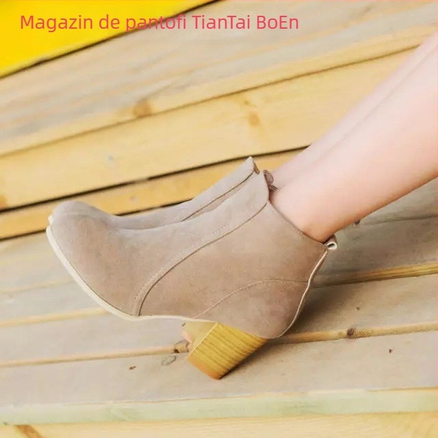 Botine de gleznă: vârf rotund, toc gros mediu 3-5 cm, fermoar lateral, gleznă joasă, talpă din cauciuc