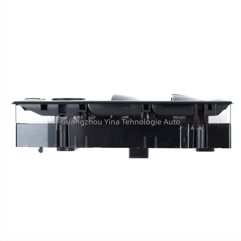 Comutator principal pentru geam electric Mercedes-Benz W204 – Modele 2128208310, 2049055402, 2129053907; 12V; Material: Electronică + plastic; Greutate 0,17 kg