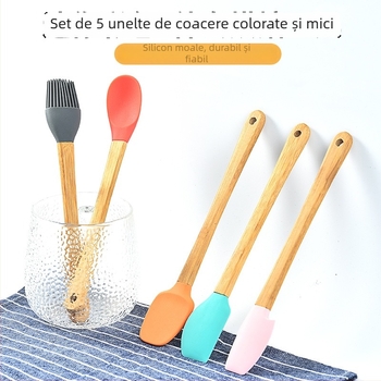 Set mini de 5 ustensile de copt din silicon cu mânere din bambus sau plastic — stil modern minimalist, lansat în 2018.