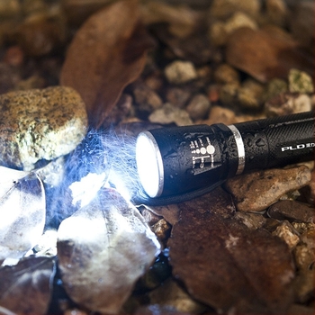 Lanterna Paride cu corp din aliaj de aluminiu, LED, baterie 2400mAh, 3W, impermeabilă