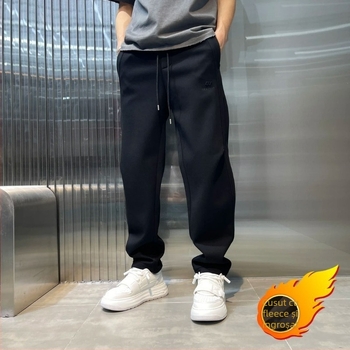 Pantaloni casual bărbați cu fleece, croială dreaptă, talie joasă, curea și fermoar, mai multe buzunare, pentru iarnă