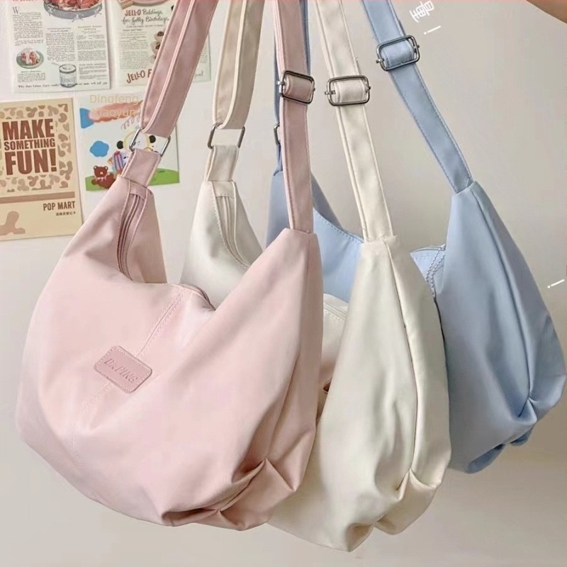 Geantă de umăr crossbody — nailon, formă pătrată orizontală, fermoar, căptușeală poliester, buzunar pentru telefon