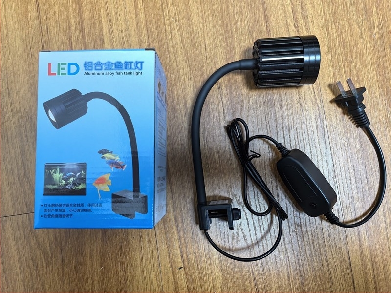 Lampa clip pentru acvariu, carcasă din aliaj de aluminiu, schimbare în trei culori, putere 6W/8W/10W/12W, modele 522/523/527/528, iluminare rezistentă la stropire