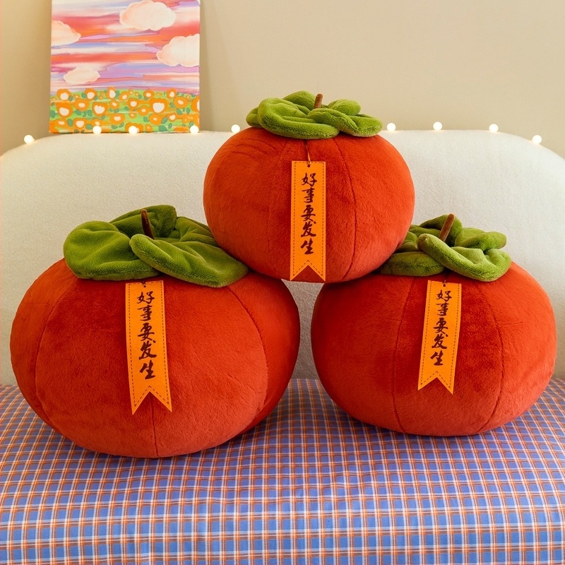 Perna plușată în formă de persimmon de Ai dou yaya; umplutură PP cotton; ambalaj în sacoșă din plasă; pentru vârsta 14+; origine: China