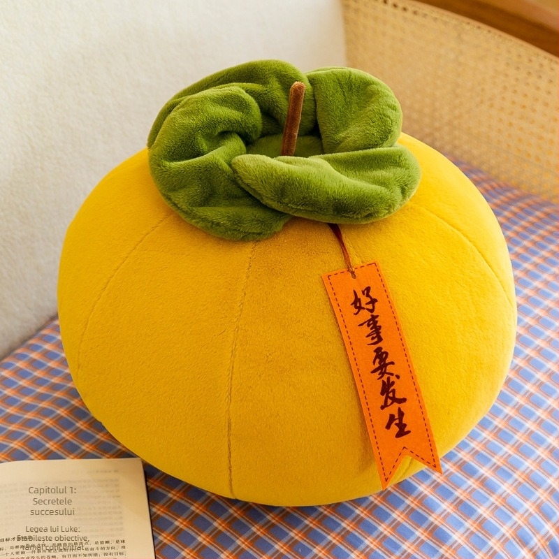 Perna plușată în formă de persimmon de Ai dou yaya; umplutură PP cotton; ambalaj în sacoșă din plasă; pentru vârsta 14+; origine: China