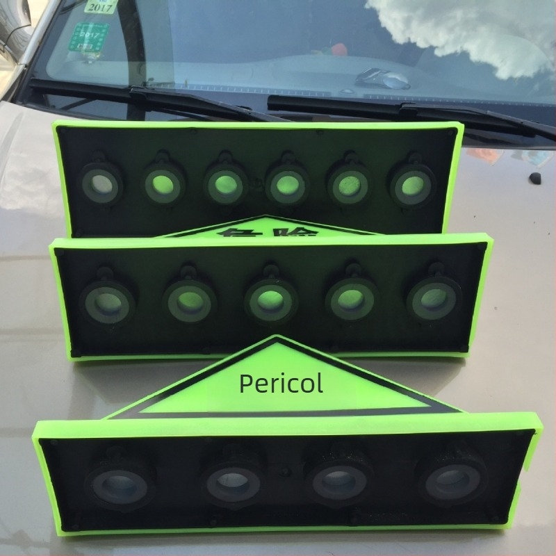 Lumină de plafon pentru mașină OLT-B2 — Lampă triungulară marcaj magnet pentru mărfuri periculoase, PP, compatibilă cu toate modelele