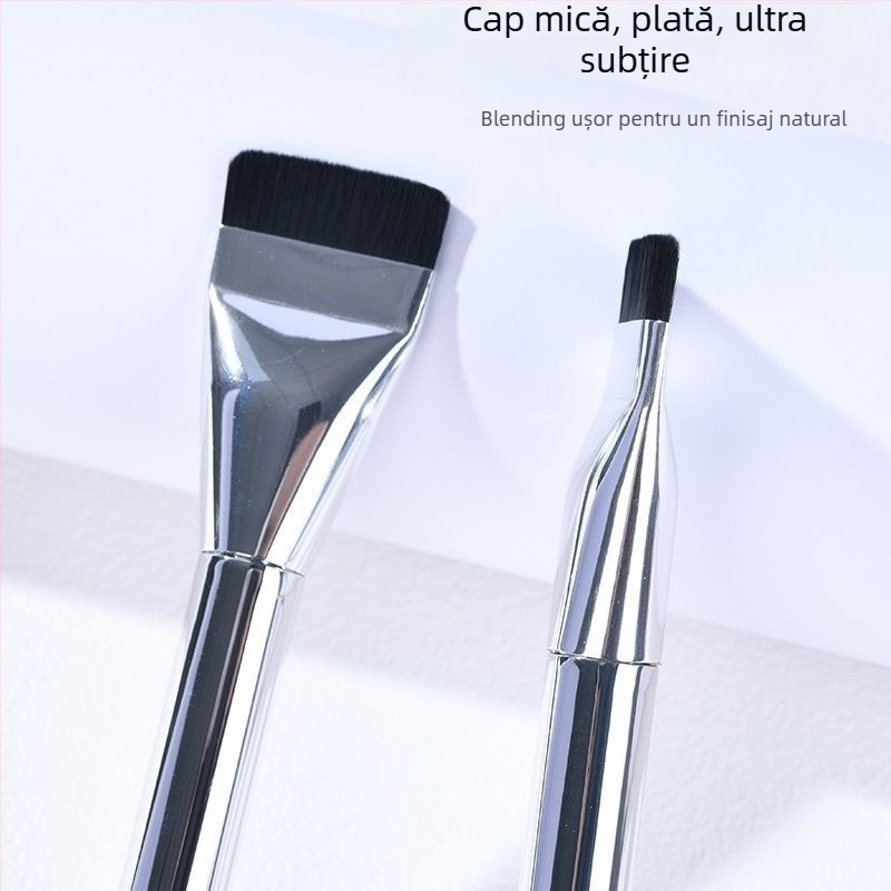 Pensulă pentru fond de ten, păr sintetic, mâner din aluminiu, tijă scurtă; ambalaj: pungă unică