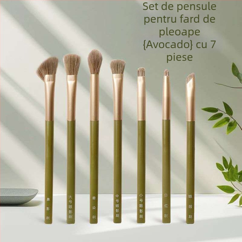 Set de 7 pensule pentru machiajul ochilor, peri sintetice, portabil, potrivit pentru începători; include pensule pentru eyeliner, fard de ochi, conturarea nasului și iluminator.