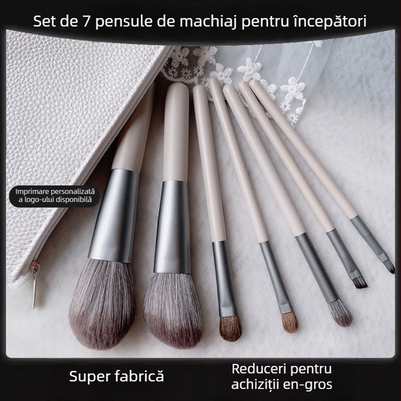 Set pensule machiaj – 7 piese, peri sintetice, mâneri din lemn, husă PU