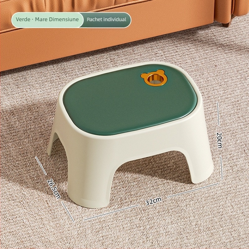 Scaun din plastic, model C4413A, nepliabil, destinat utilizării casnice.