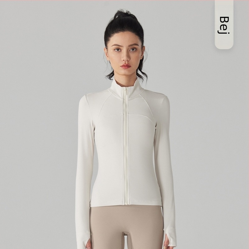 Geacă pentru femei, căptușită cu fleece, exterior din nylon-velur, guler înalt, fermoar frontal.