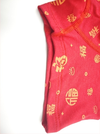 Chiloți pentru copii din bumbac, 95% bumbac, 5% elastan; talie medie; stil boxeri; croială cu două straturi respirante; cusături cu 4 ace, 6 fire; pentru copii 8+ ani (peste 140 cm)