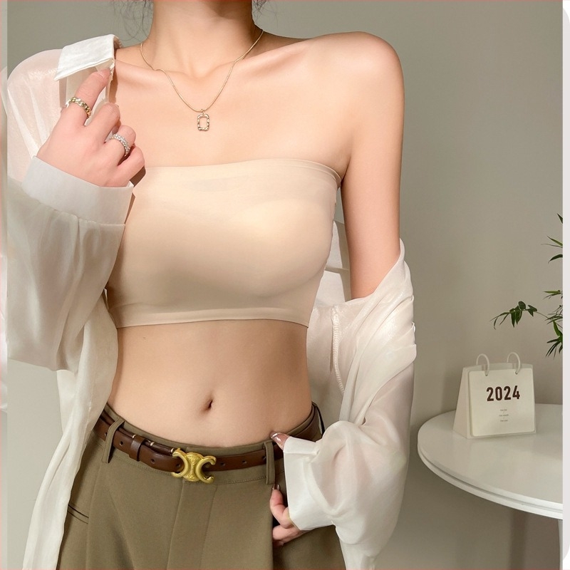 Bustier fără bretele cu Cupă completă fixă; cupă modelată: superioară subțire / inferioară groasă; 80–90% nylon; funcții: strângere, anti-derapare, confortabil