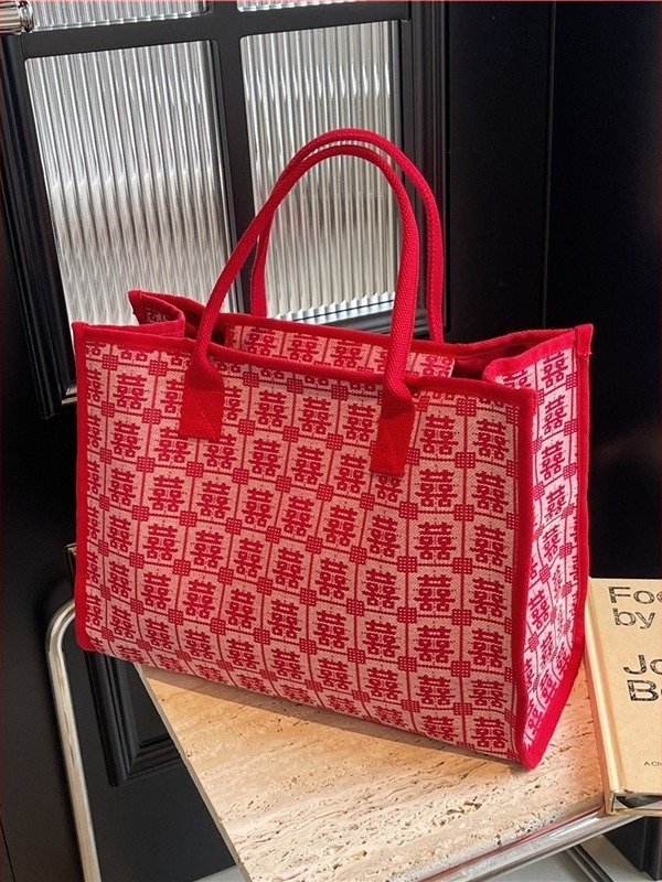 Geantă de nuntă din pânză, tote în stil literar-artist național, formă orizontală pătrată, închidere cu fermoar, buzunar interior cu fermoar