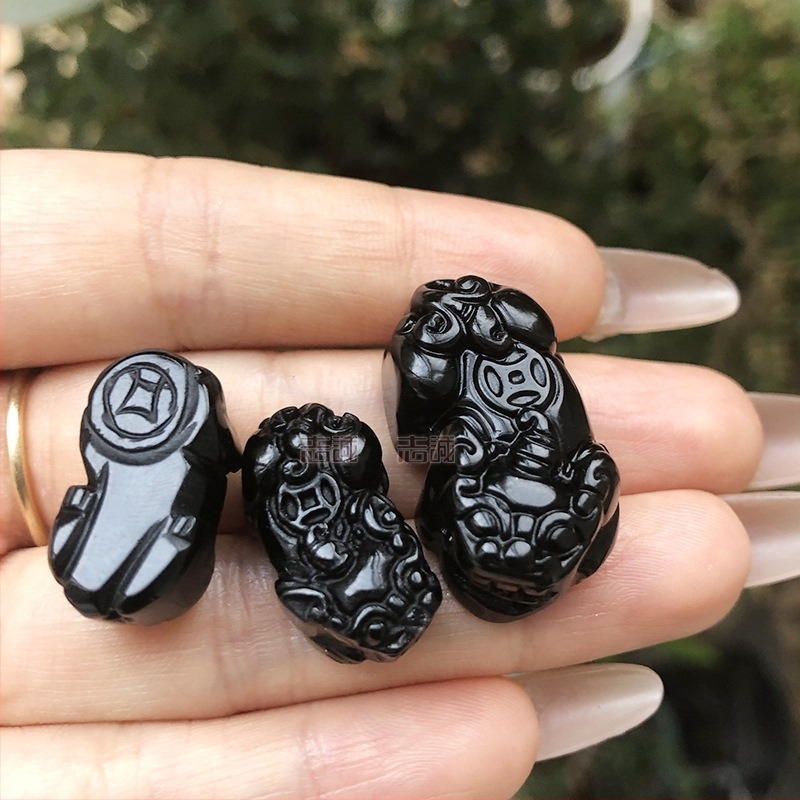 Brățară Pixiu din obsidian, piele — Material: obsidian; Formă: Pixiu (animal); Finisaj: lustruit; Curea: piele; Stil: chinezesc retro