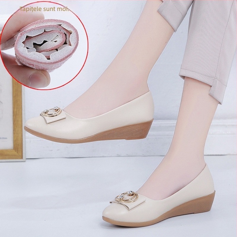 Loafers dama cu toc wedge, din PU moale, vârf rotund, deschidere joasă, talpă din cauciuc