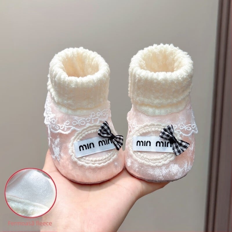 Pantofi-șosete pentru bebeluși, 6–12 luni, talpă moale antiaderentă, căptușeală fleece, partea superioară din velur, imprimeu cu desene pentru fete, iarnă primăvară toamnă