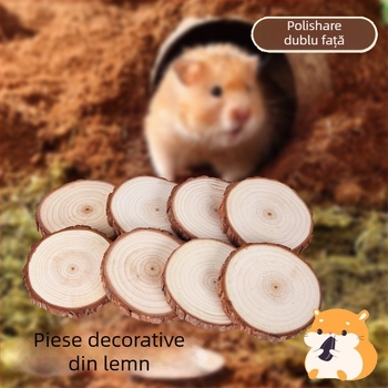 Set decorativ din lemn pentru cușca de hamster: bucăți de pin cu scoarță, stâlpi rotunzi din lemn, ornamente din lemn masiv, scări de cățărare și platformă‑gard pentru jucării